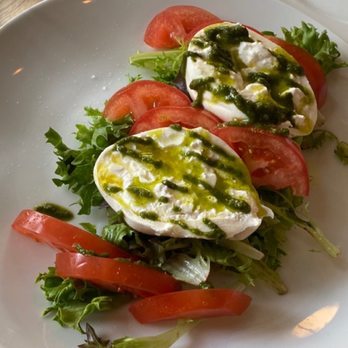 Robba Da Matti - Burrata Caprese - Italian Near Me - Vancouver, British Columbia