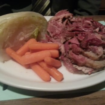 Brownie's Lounge - Corned beef dinner - Dive Bars Near Me - Sacramento, California