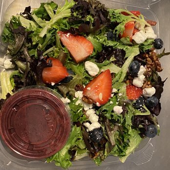 The Greenery Cafe - Very Berry Salad- to go - Breakfast & Brunch Near Me - Ogunquit, Maine