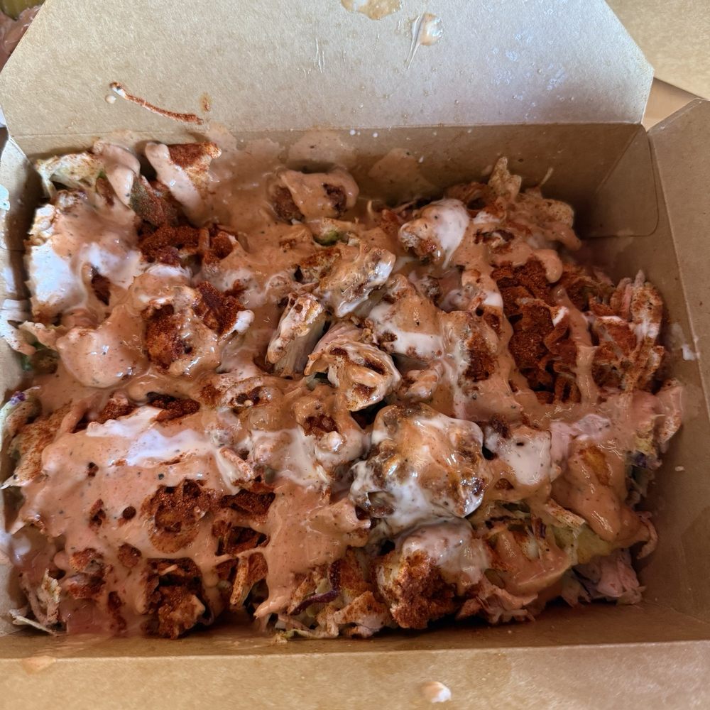 Hotbox Chicken - 3/10 not good. Tasted bland, the shredded cabbages did not do it justice, not nearly enough chicken to fry ratio. - Halal Near Me - Anaheim, California