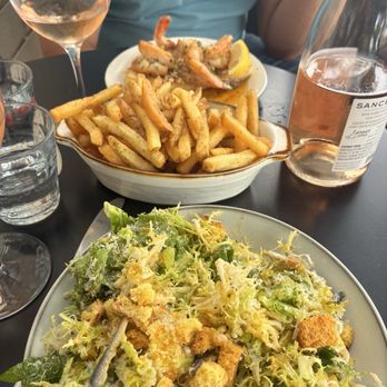 Juan Jasper kitchen & Wine - Spicy Cesar, fries, Sancerre rose - Cafes Near Me - San Diego, California Juan Jasper kitchen & Wine - Spicy Cesar, fries, Sancerre rose - Cafes Near Me - San Diego, California