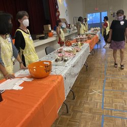 Kuakini Medical Center - Hale Pulama Mau Building - Bake goodies
