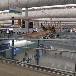 香港國際機場酒店及旅行社專車候車室