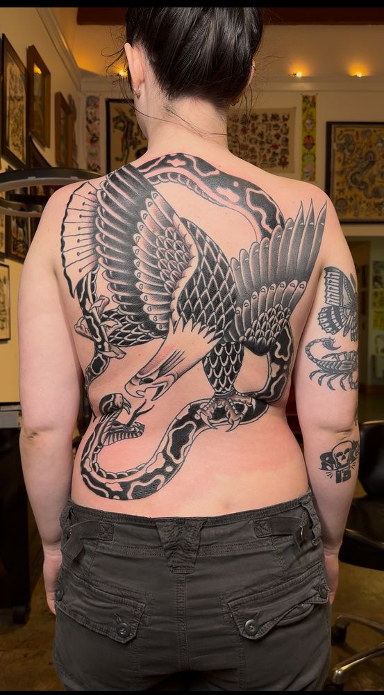 Sunset Tattoo Logo