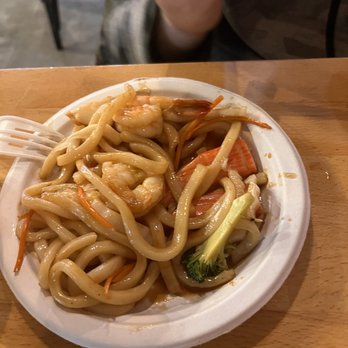 Akino - Sushi Bars Near Me - Elmhurst, New York