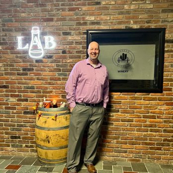 The Lab at Armen's Barrels - New American Near Me - Washington, Pennsylvania