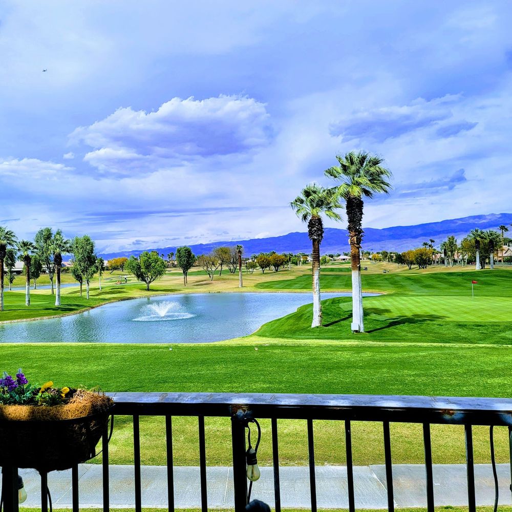 Big Rock Pub - The 18th green from Big Rock bar - American Near Me - Indio, California Big Rock Pub - The 18th green from Big Rock bar - American Near Me - Indio, California