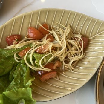 Ha Long Bay - Papaya salad - Vietnamese Near Me - Madison, Wisconsin