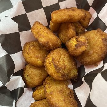 Delauders  BBQ - Fried squash was excellent and so tasteful - Barbeque Near Me - Sevierville, Tennessee