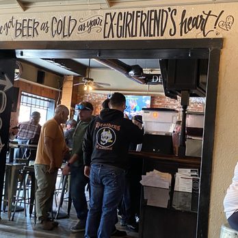Lucky Fools Pub - Pubs Near Me - Moorpark, California Lucky Fools Pub - Pubs Near Me - Moorpark, California