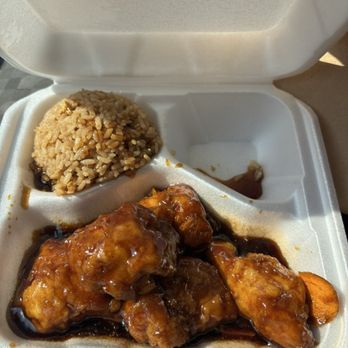 Yoshi Sushi Ramen - Orange chicken and fried rice - Sushi Bars Near Me - Pearland, Texas Yoshi Sushi Ramen - Orange chicken and fried rice - Sushi Bars Near Me - Pearland, Texas