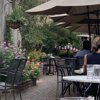Cobblestone Zionsville - Patio - Bars Near Me - Zionsville, Indiana