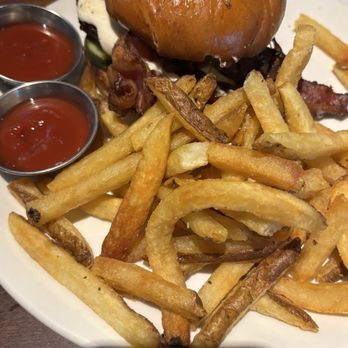Burtons Grill & Bar - Speciality Burger - New American Near Me - Charlotte, North Carolina