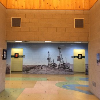Missouri Welcome Center - Bathroom entrance - Local Services Near Me - Hayti, Missouri