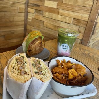 Momonoki - Shrimp & Japanese Tartar Katsu Sando with homemade sweet potato chips. Matcha Iced Strawberry Matcha Latte. Delicious - Cafes Near Me - Atlanta, Georgia