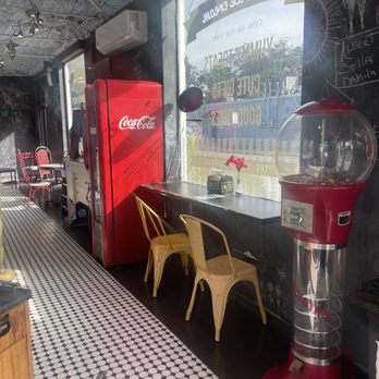 Doghouse - Ice cream section - Hot Dogs Near Me - Orlando, Florida