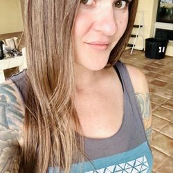 Primary The  Salon