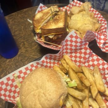 Oregon Express - Club and all American burger - Pizza Near Me - Dayton, Ohio