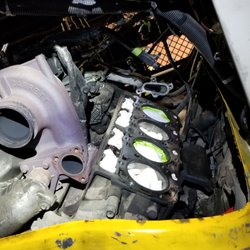 Kirkpatrick Auto & Fleet Repair - 6.6 Duramax Diesel Cylinder head removal