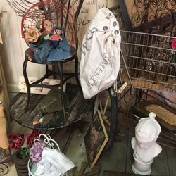 Outdoor Vintage Faire - Vintage items