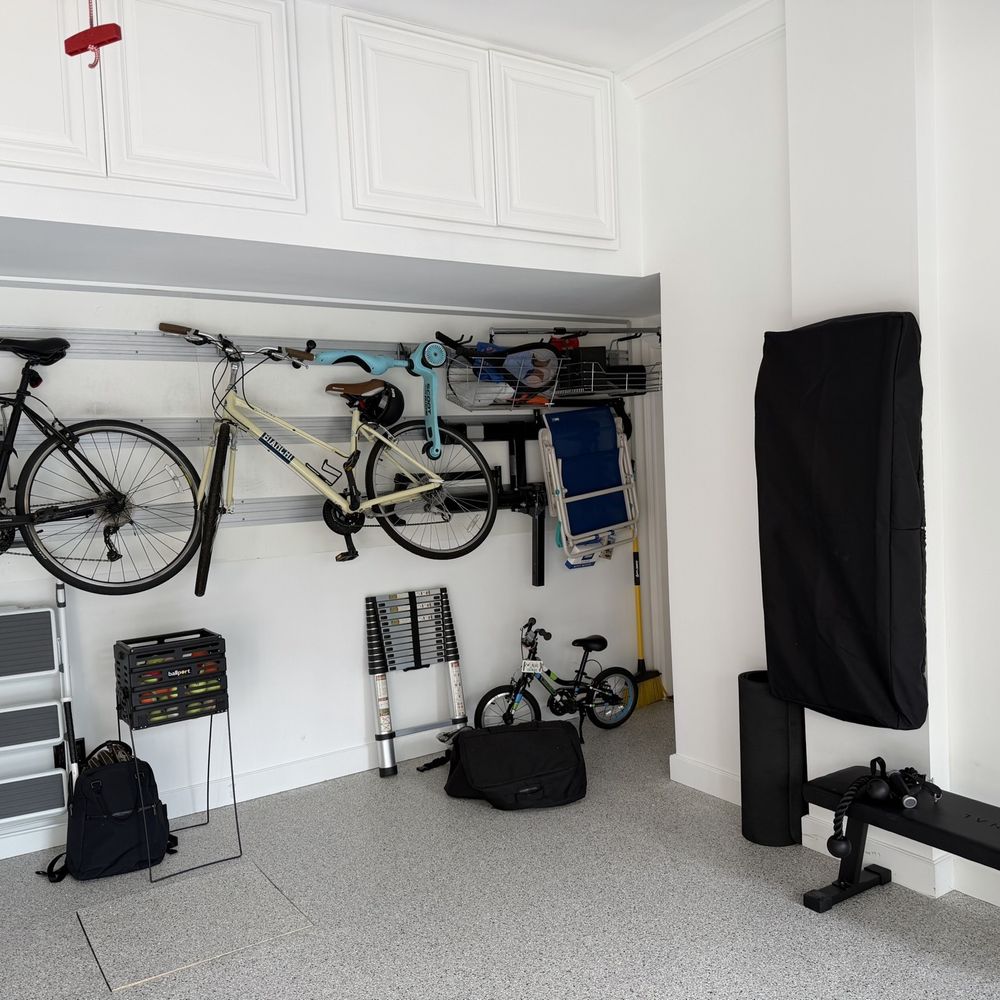 Anton Hard Worker - Tonal wall & full repaint of garage - Drywall Installation & Repair Near Me - Northridge, California Anton Hard Worker - Tonal wall & full repaint of garage - Drywall Installation & Repair Near Me - Northridge, California