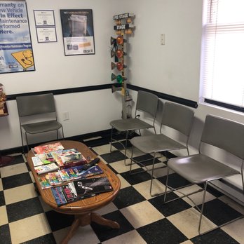 Bill Cannon's Garage - Seating wait area - Auto Repair Near Me - Selbyville, Delaware Bill Cannon's Garage - Seating wait area - Auto Repair Near Me - Selbyville, Delaware