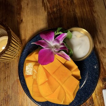 Lemongrass Brooklyn - Coconut Sticky Rice with Fresh Mango - Thai Near Me - Brooklyn, New York Lemongrass Brooklyn - Coconut Sticky Rice with Fresh Mango - Thai Near Me - Brooklyn, New York