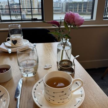 The Swan - Pubs Near Me - London, XGL