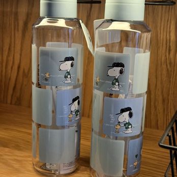Starbucks - Peanuts™ + Starbucks™ Waterbottle - Coffee & Tea Near Me - London, XGL Starbucks - Peanuts™ + Starbucks™ Waterbottle - Coffee & Tea Near Me - London, XGL