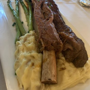Garvan's Gastropub - Short rib - Gastropubs Near Me - New Paltz, New York