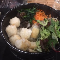 Yakiniku Kosu - Vegetarian bibimbap in hot stone