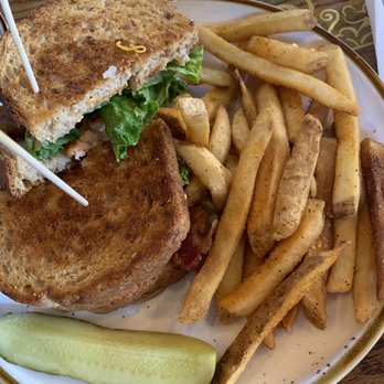 Harp & Clover - Salmon BLT... daughter loved it - Irish Near Me - Gadsden, Alabama Harp & Clover - Salmon BLT... daughter loved it - Irish Near Me - Gadsden, Alabama