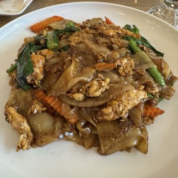 Racha Café - Pad Se Ew - Thai Near Me - Berkeley, California