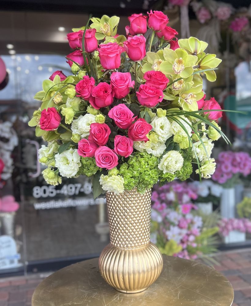 WESTLAKE FLORIST Updated October 2024 225 Photos & 110 Reviews