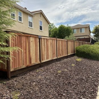 Elite Fencing - Redwood Fence (After) - Fences & Gates Near Me - Newman, California Elite Fencing - Redwood Fence (After) - Fences & Gates Near Me - Newman, California