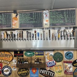 Berts Growler Garage - Beer on tap