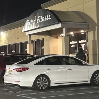 Retro Fitness - Gym - Gyms Near Me - Hackensack, New Jersey Retro Fitness - Gym - Gyms Near Me - Hackensack, New Jersey