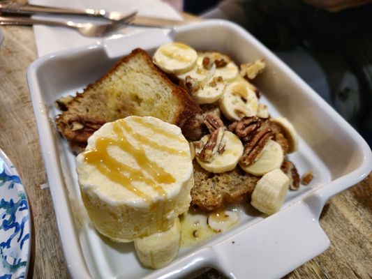 Church Alley Cafe & Bistro by null