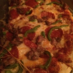 Colianno's Pizza - Delicious pepperoni sausage and Bellpepper pizza