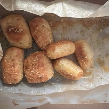 Domino's Pizza - Parmesan Bites .. there was lots of bites, could not resist - delicious - Pizza Near Me - Santa Rosa, California Domino's Pizza - Parmesan Bites .. there was lots of bites, could not resist - delicious - Pizza Near Me - Santa Rosa, California