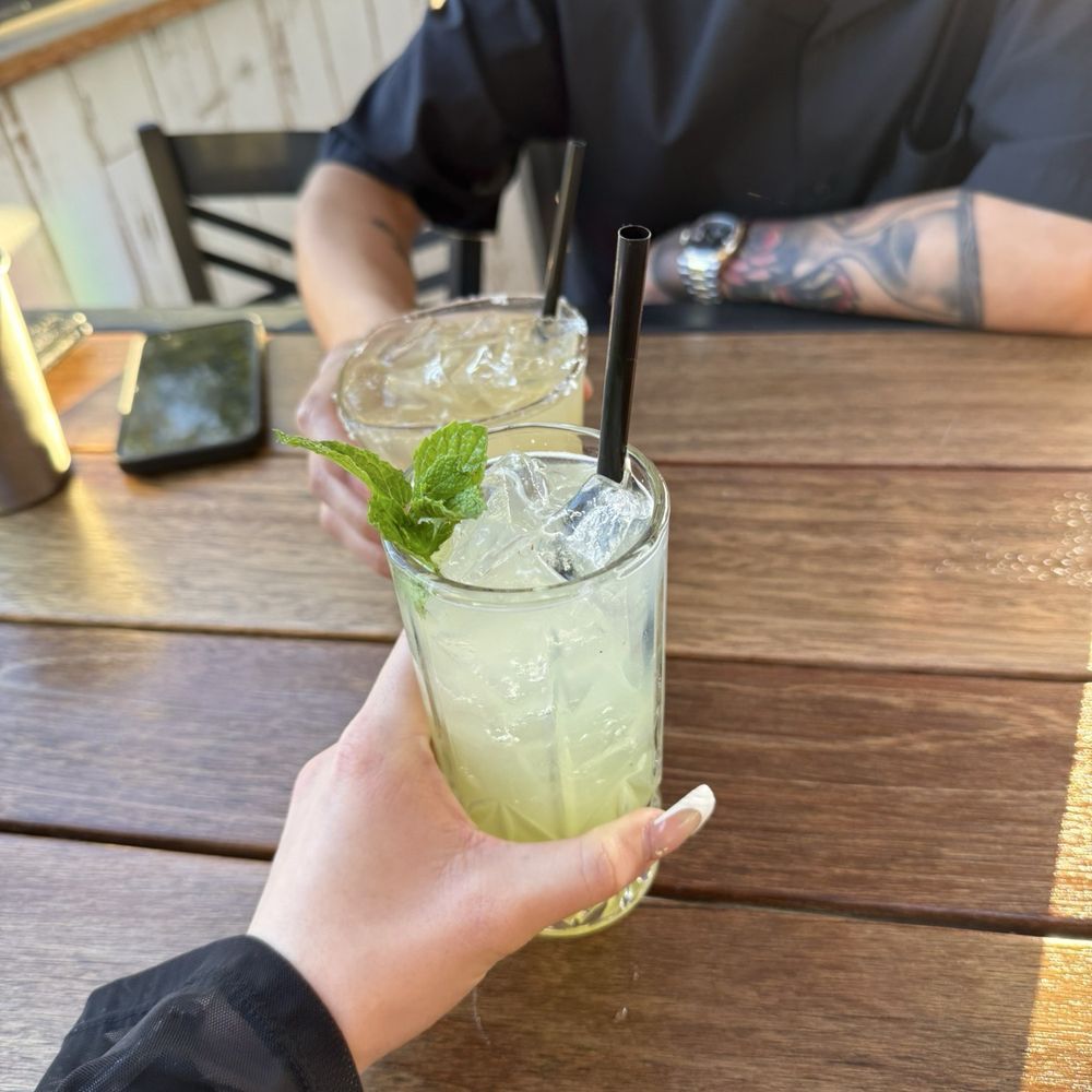 Oscar's Brewing Company - Mint Mocktail & Cadillac Margarita - American Near Me - Temecula, California
