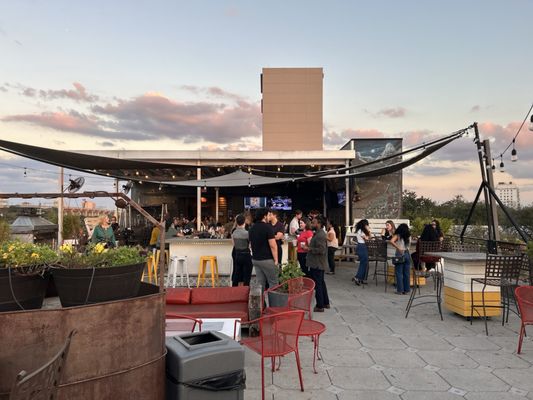 Hoptinger Bier Garden & Sausage House by null