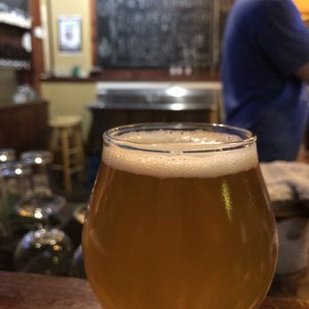 The Beer Growler - Brookhaven - a glass of beer - Beer, Wine & Spirits Near Me - Atlanta, Georgia
