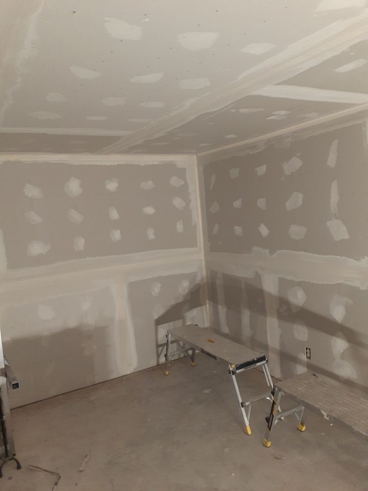 Slide of JJ Roberts Handyman services