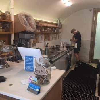 Van Leeuwen - Scooping ice cream - Coffee & Tea Near Me - Brooklyn, New York Van Leeuwen - Scooping ice cream - Coffee & Tea Near Me - Brooklyn, New York