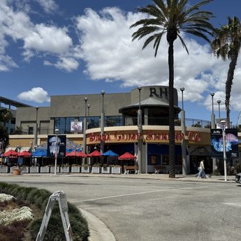 Bubba Gump Shrimp - Seafood Near Me - Long Beach, California