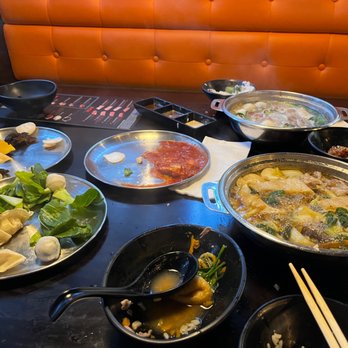 Shabuya - Everyone gets their own pot. The salad bar has all kinds of vegetables and toppings you would expect from a hot pot restaurant. - Soup Near Me - Milpitas, California