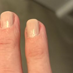 Elli Nail Spa - Ouch