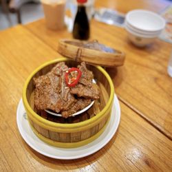 Tim Ho Wan - Steamed Short Rib with Black pepper Sauce
