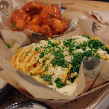 Fire Wings - Garlic noodles - Chicken Wings Near Me - Alameda, California